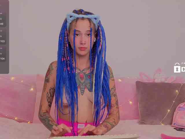 Ne_Sonia webcam