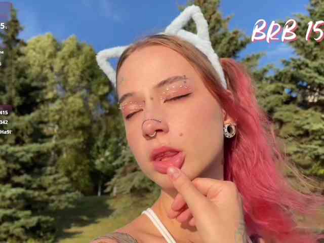 Ne_Sonya webcam