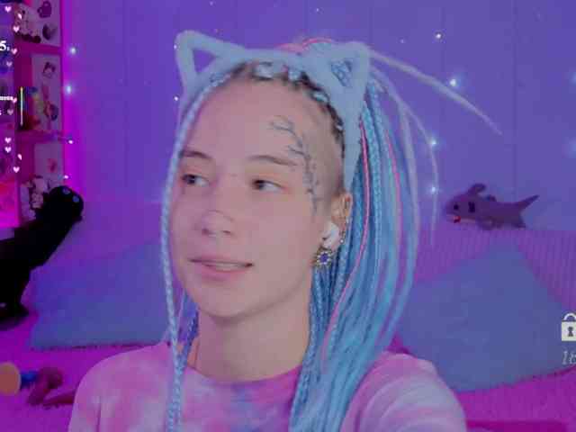 Ne_Sonya webcam