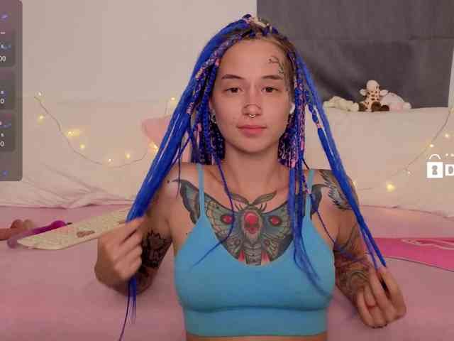 Ne_Sonia webcam