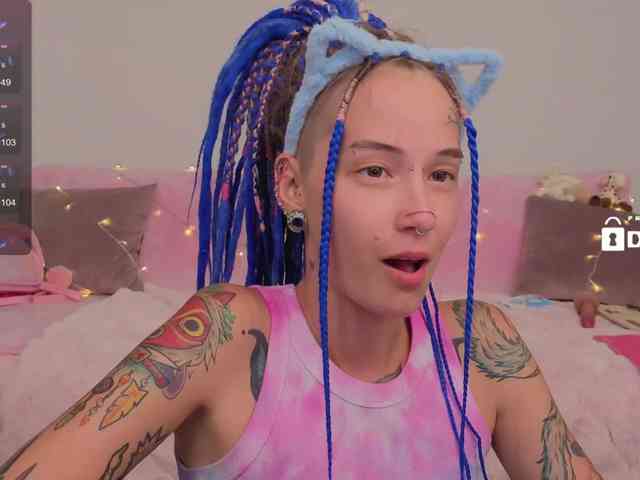 Ne_Sonia webcam