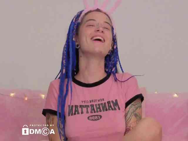 Ne_Sonia webcam