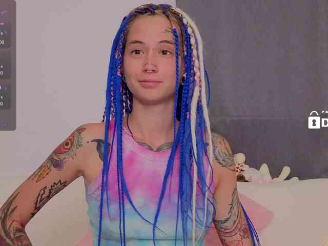 Ne_Sonia webcam