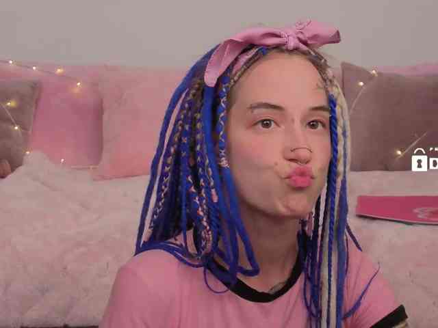 Ne_Sonia webcam