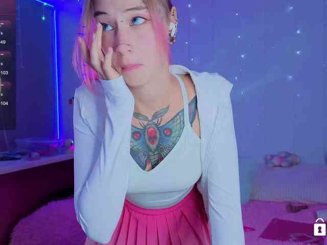 Ne_Sonia webcam