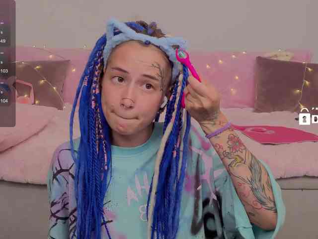 Ne_Sonia webcam
