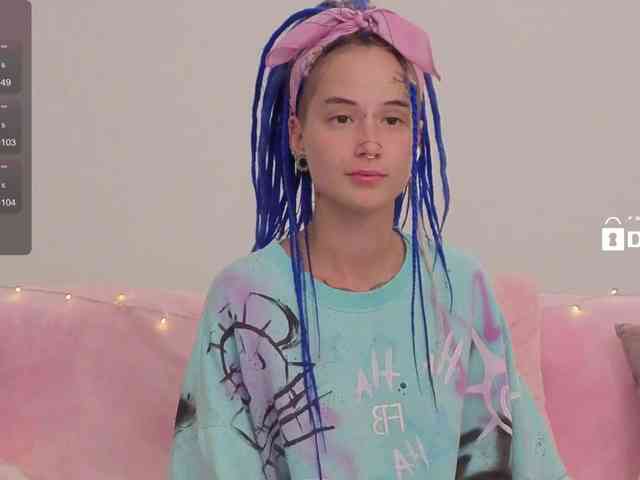 Ne_Sonia webcam