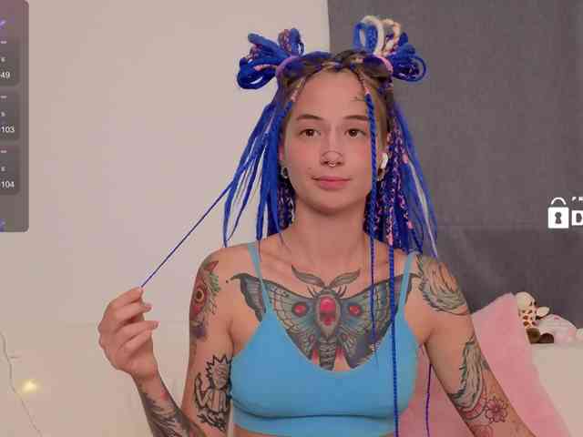 Ne_Sonia webcam