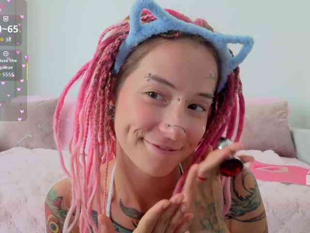 Ne_Sonya webcam
