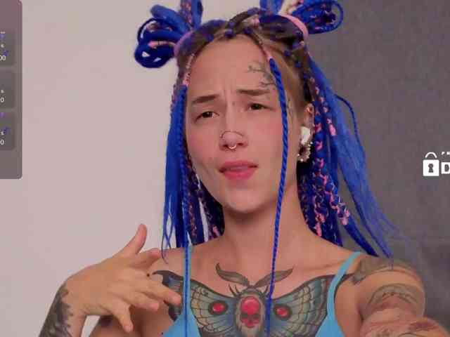 Ne_Sonia webcam