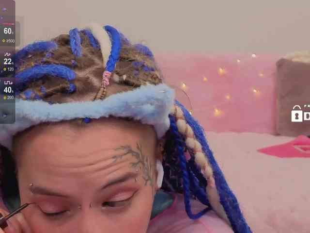 Ne_Sonia webcam
