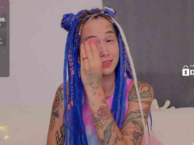 Ne_Sonia webcam