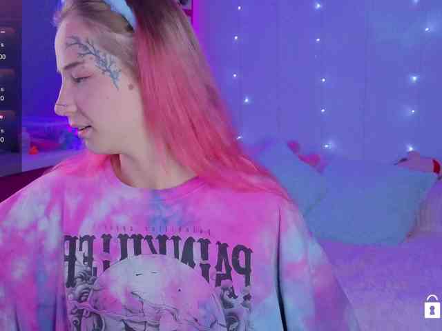 Ne_Sonia webcam