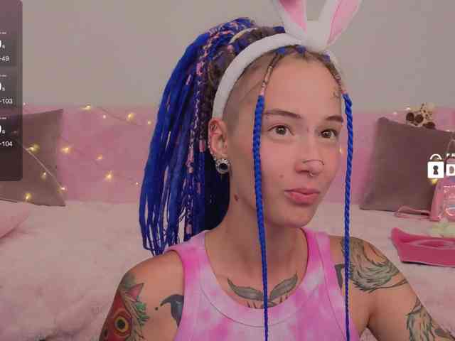 Ne_Sonia webcam