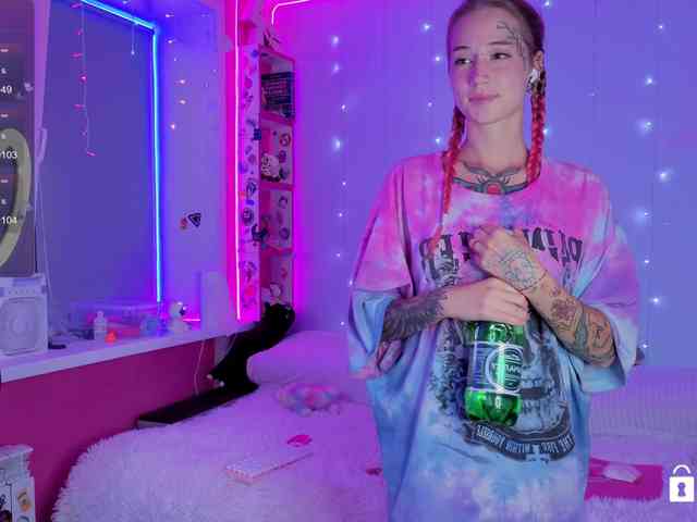 Ne_Sonia webcam