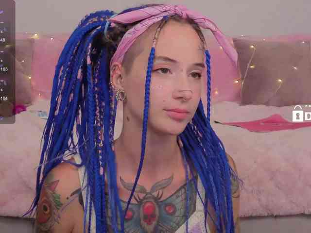 Ne_Sonia webcam