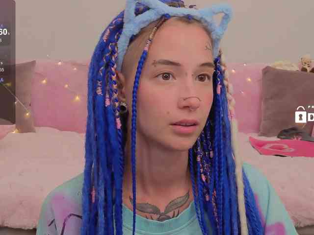 Ne_Sonia webcam
