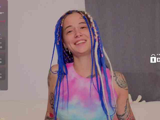 Ne_Sonia webcam