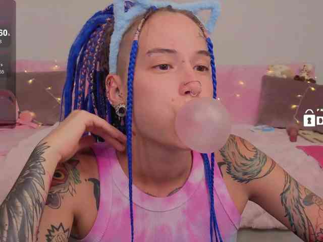 Ne_Sonia webcam