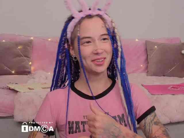 Ne_Sonia webcam