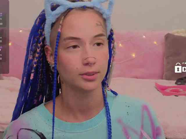 Ne_Sonia webcam