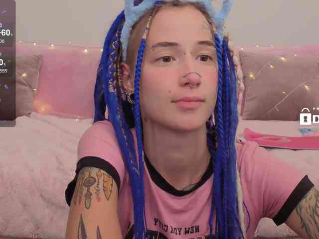 Ne_Sonia webcam