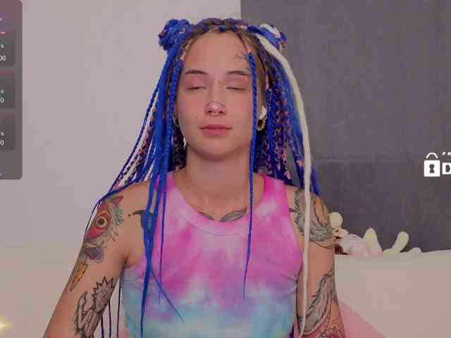 Ne_Sonia webcam