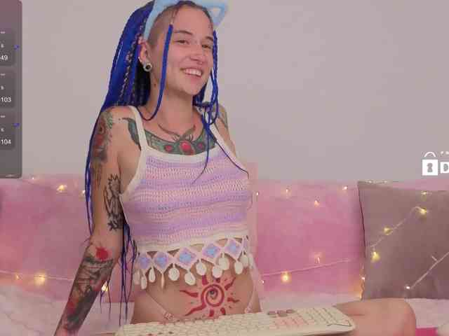 Ne_Sonia webcam