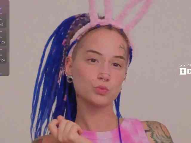 Ne_Sonia webcam