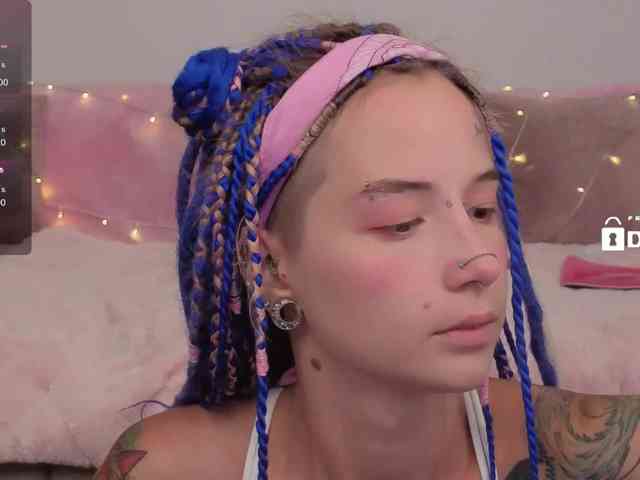Ne_Sonia webcam