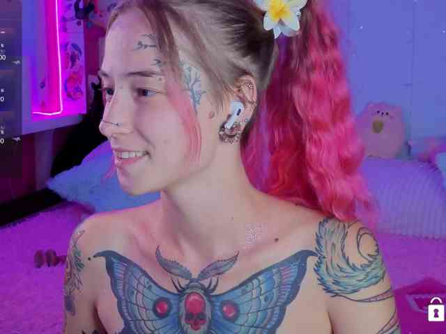 Ne_Sonia webcam