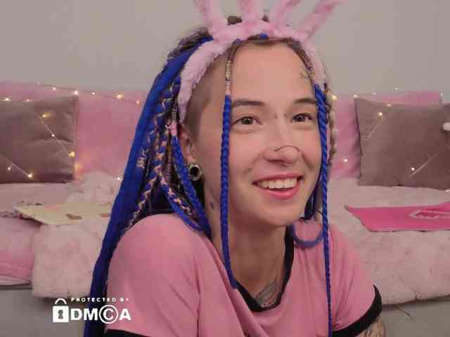 Ne_Sonia webcam
