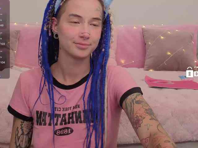 Ne_Sonia webcam