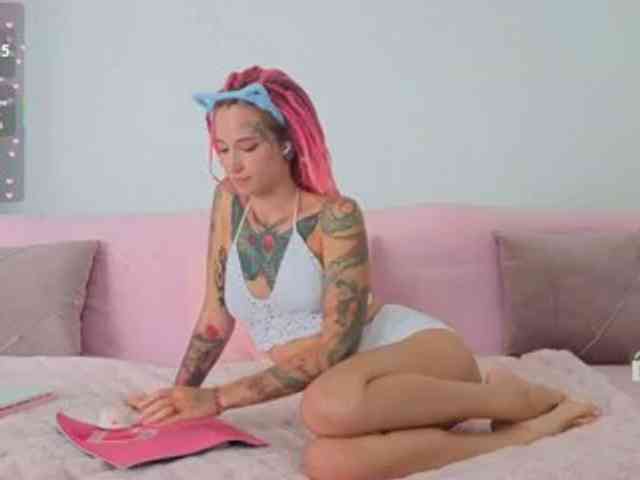 Ne_Sonya webcam