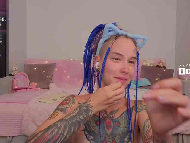 Ne_Sonia webcam