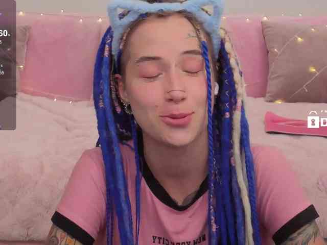 Ne_Sonia webcam