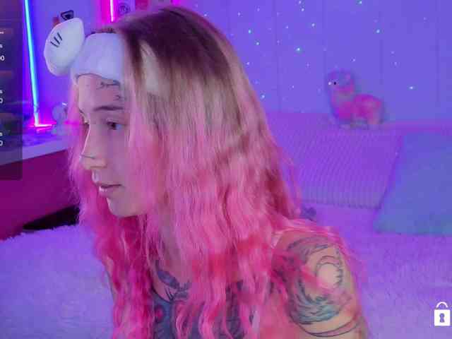 Ne_Sonia webcam
