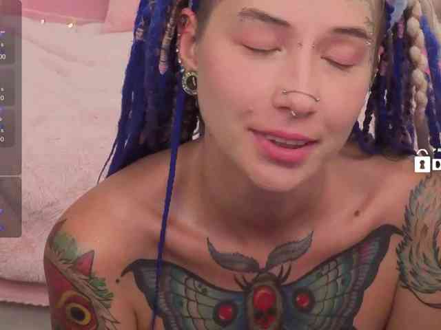 Ne_Sonia webcam