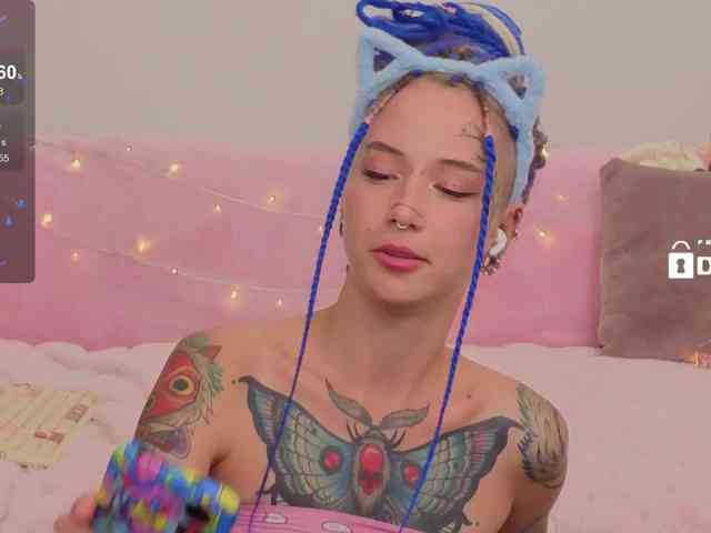 Ne_Sonia webcam
