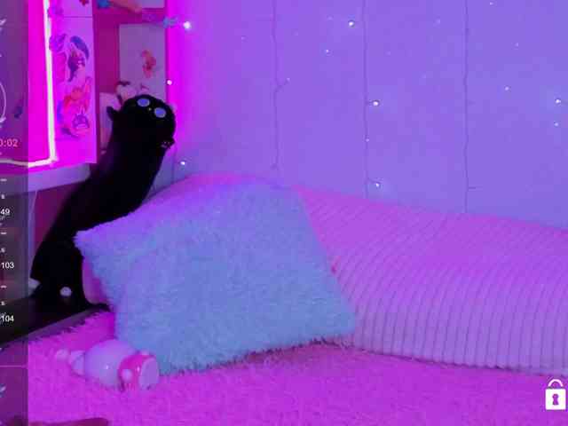 Ne_Sonia webcam