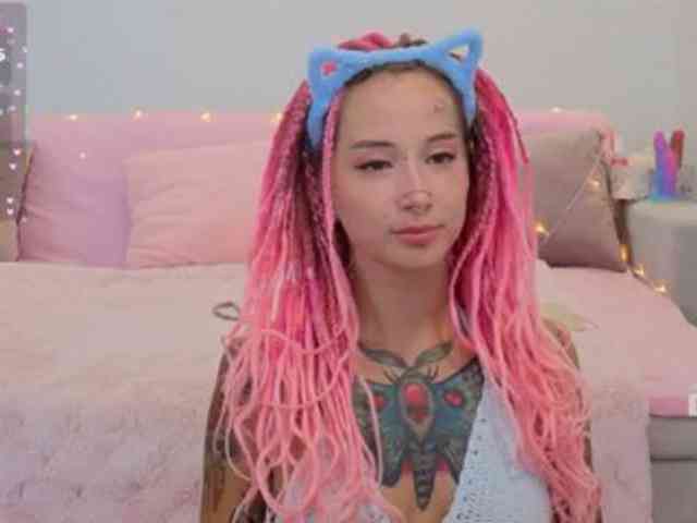 Ne_Sonya webcam