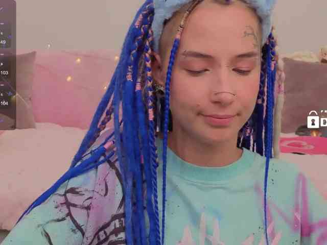 Ne_Sonia webcam
