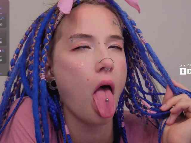 Ne_Sonia webcam