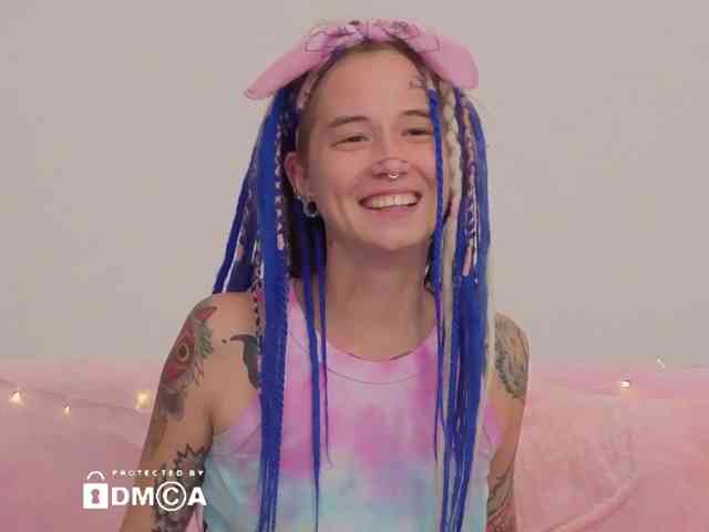 Ne_Sonia webcam