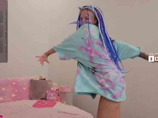 Ne_Sonia webcam