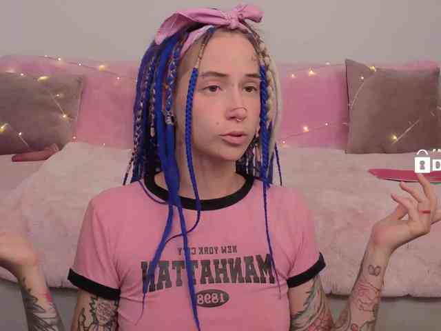 Ne_Sonia webcam