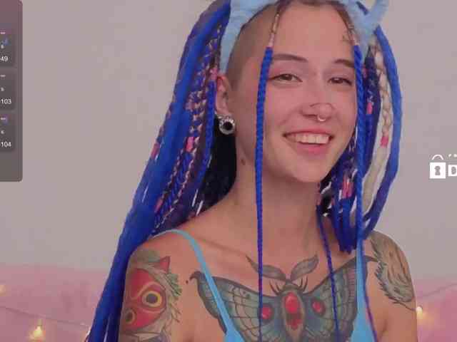 Ne_Sonia webcam