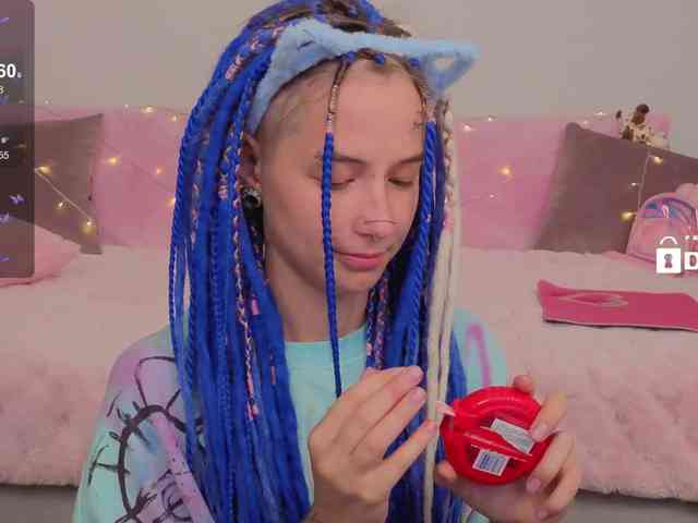 Ne_Sonia webcam