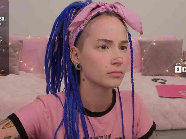 Ne_Sonia webcam