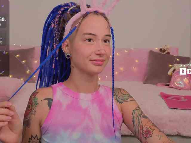 Ne_Sonia webcam